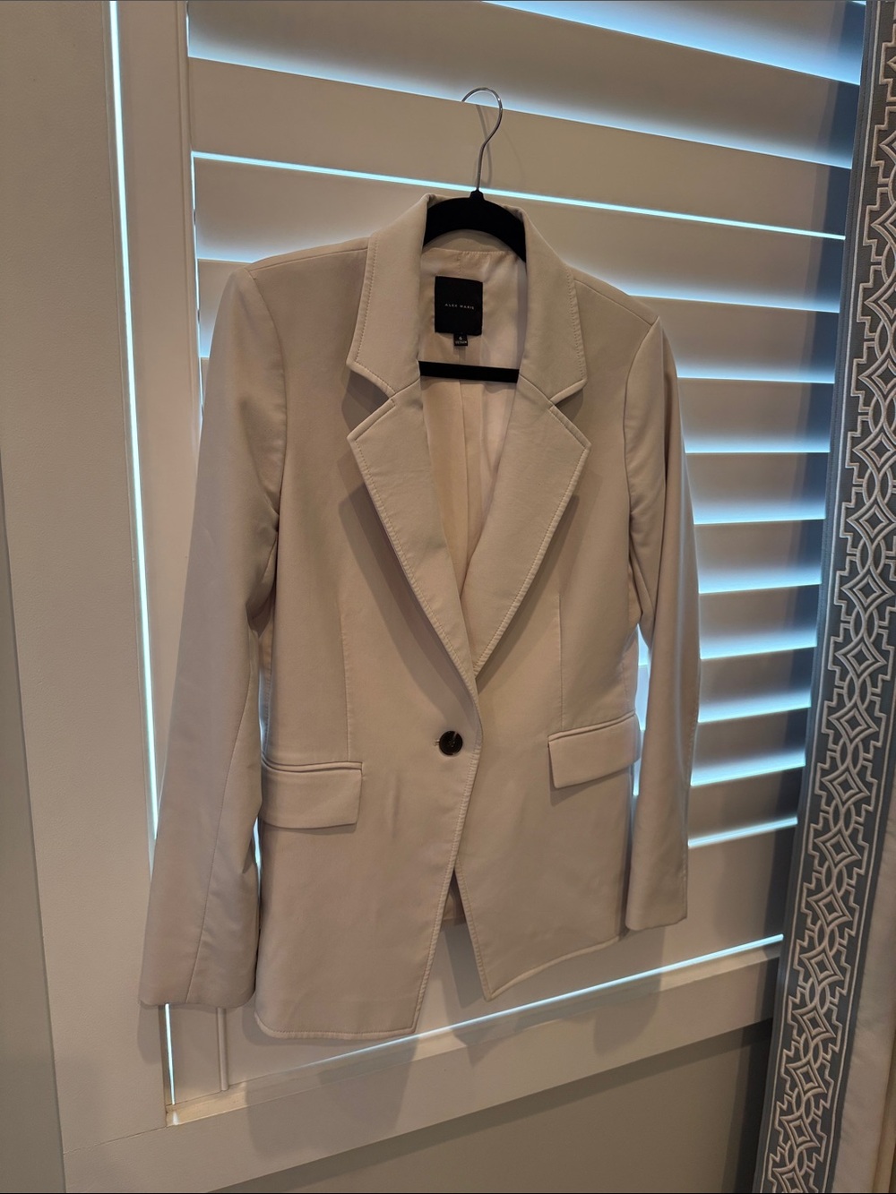 Alex Marie Cream Single-Button Blazer